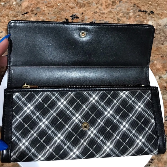 BURBERRY Blue Label Signature Nova Check Long Wallet 🔥😍🖤 - Picture 11 of 16